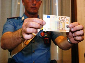 carabinieri-banconote-false-2