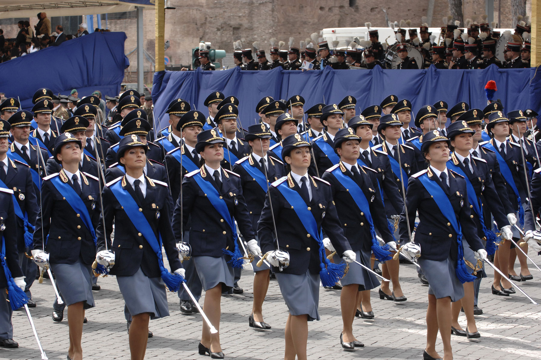 La Polizia di Stato con le donne, il convegno dell'8 marzo l'Eco La Polizia di Stato con le donne, il convegno dell'8 marzo l'Eco