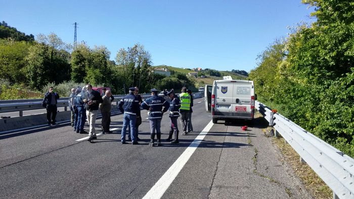 Rapina al portavalori, traffico bloccato tra i caselli di Pescara