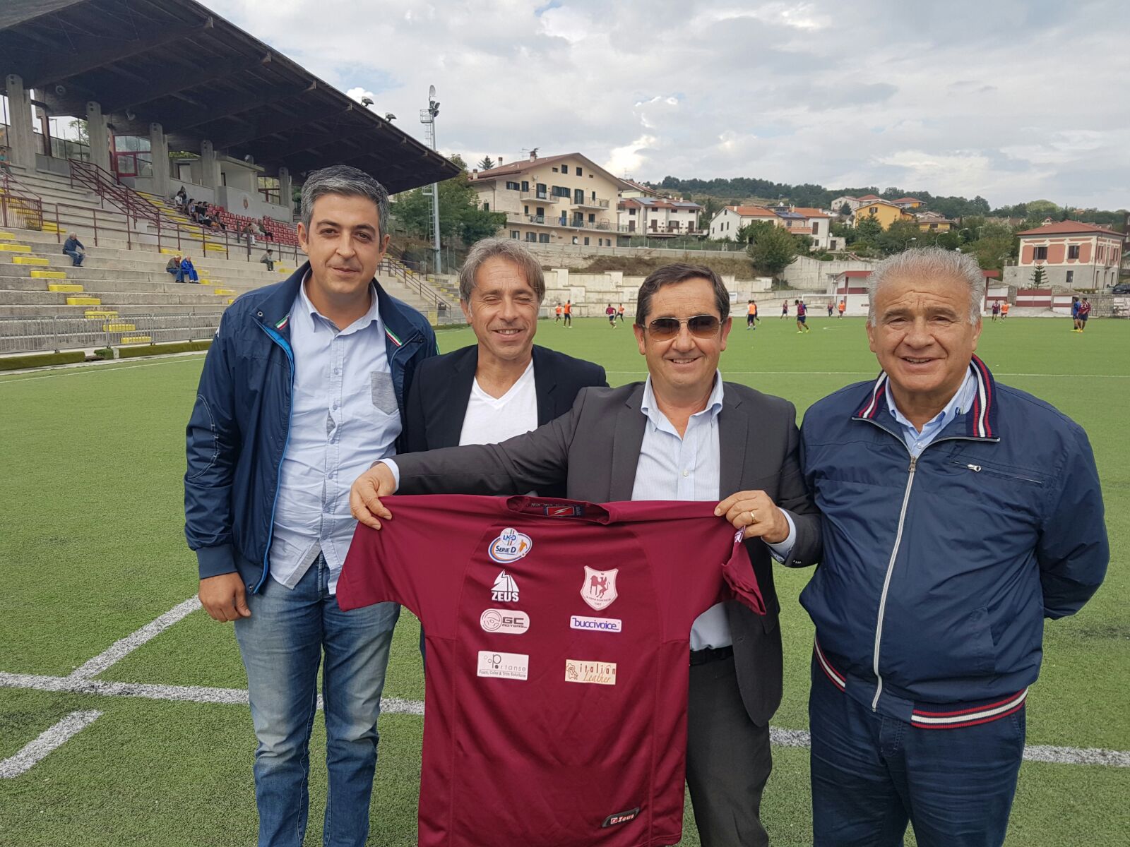 Calcio sponsor internazionale sulle maglie dell’Olympia Agnonese l'Eco