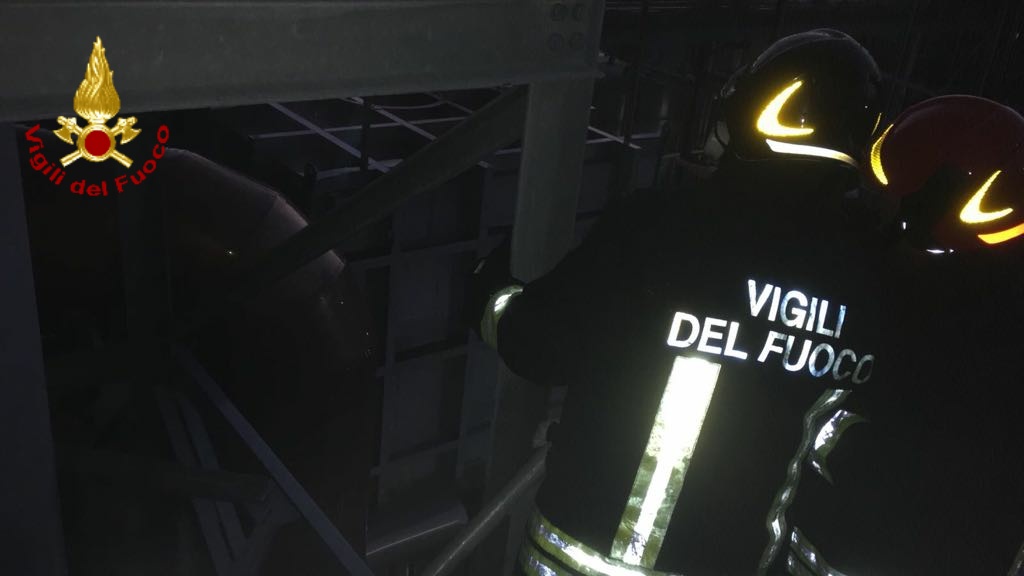 Incendio all'inceneritore di Forlì: quattro squadre dei Vigili del Fuoco per estinguerlo